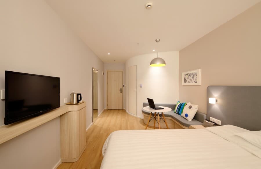 hotel-1330846_1920